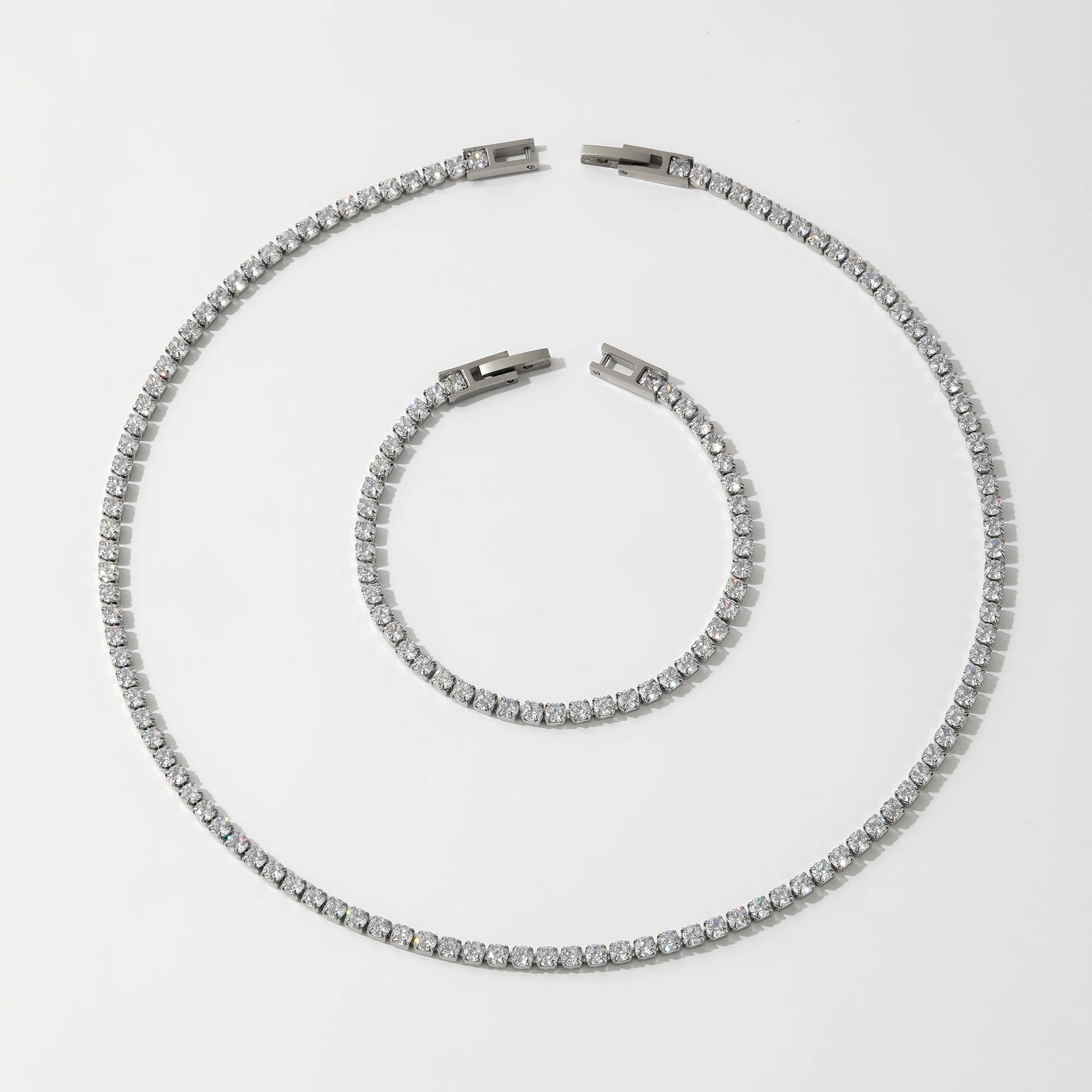 Collar Tennis Zirconia Pavé – Acero Inoxidable Chapado en Oro 18K | Lujo Waterproof
