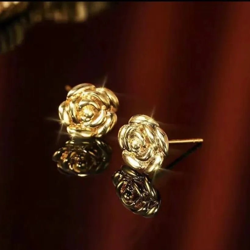 Aretes Flor Rosa – Oro Sólido 18K AU750 Hollow | Joyería Fina Mujer