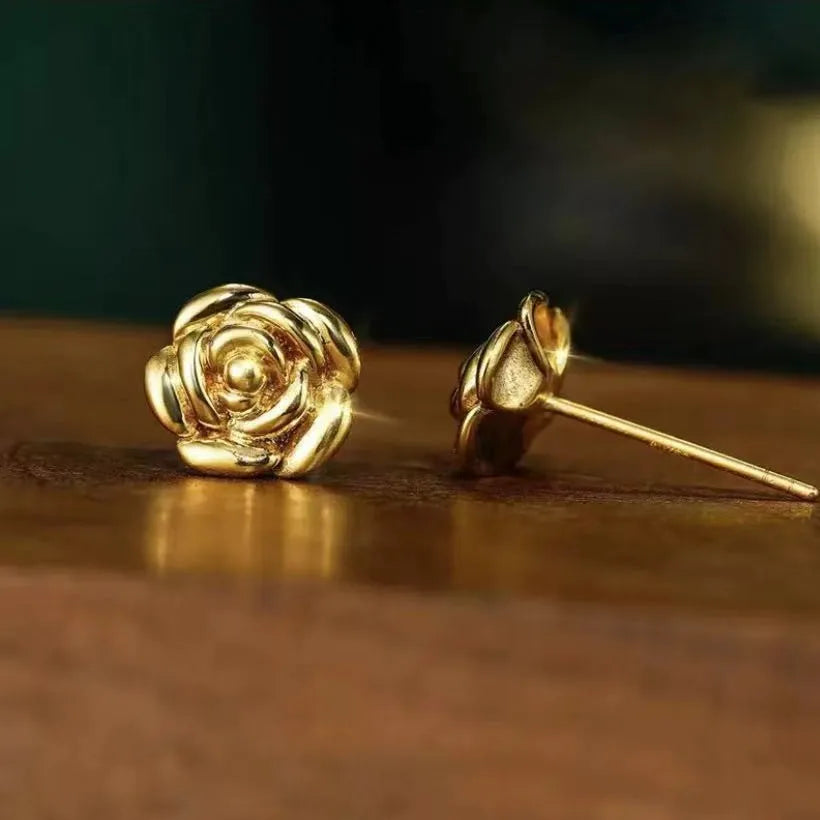 Aretes Flor Rosa – Oro Sólido 18K AU750 Hollow | Joyería Fina Mujer