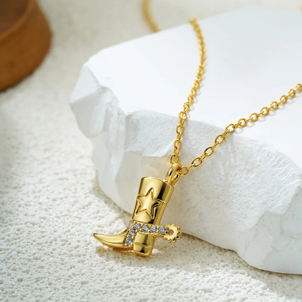 Collar Colgante Botas Vaqueras – Acero Inoxidable Chapado en Oro 18K | Estilo Vintage