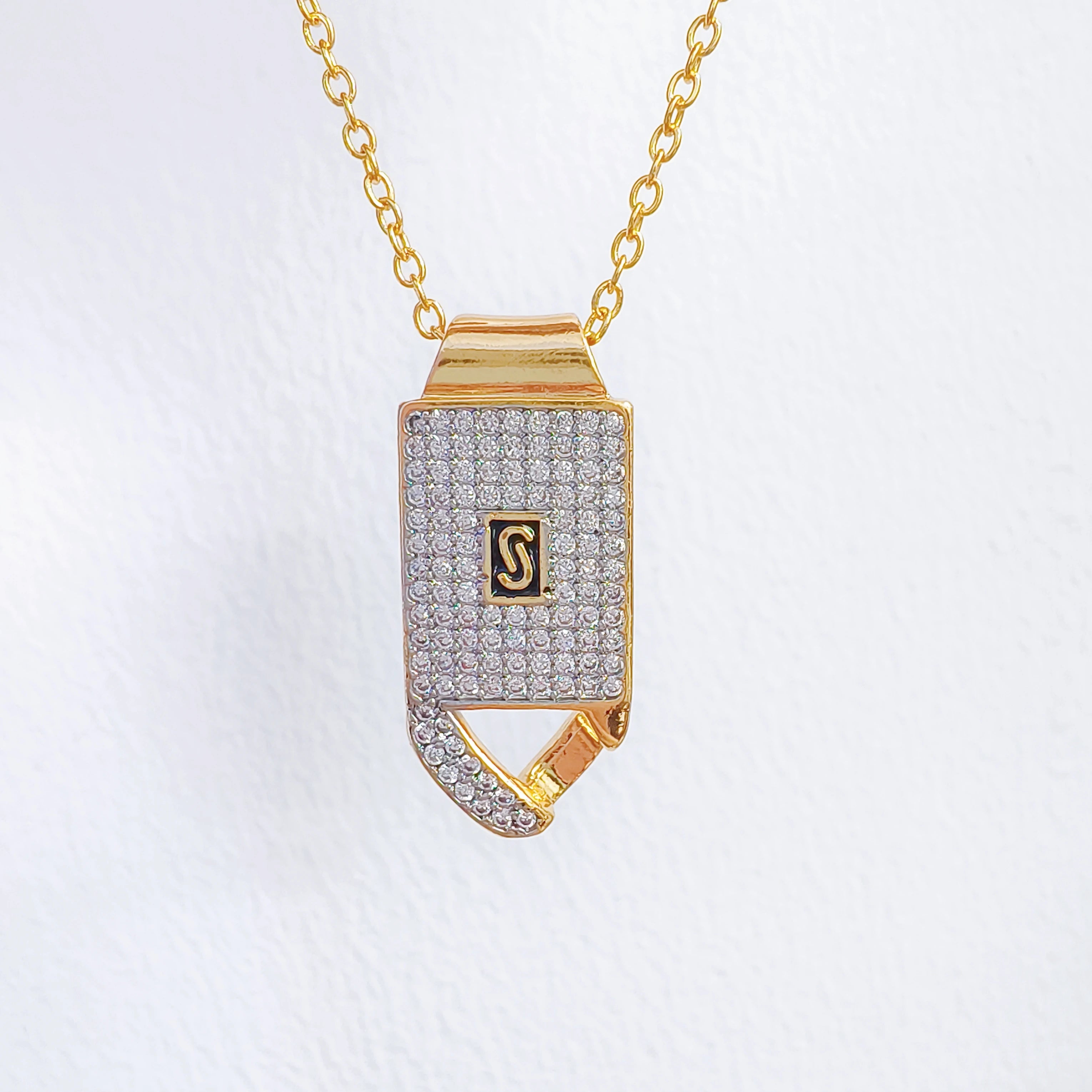 Set Joyería Laminada Oro 14K – Pendientes Mónaco Elegantes + Anillo Ajustable